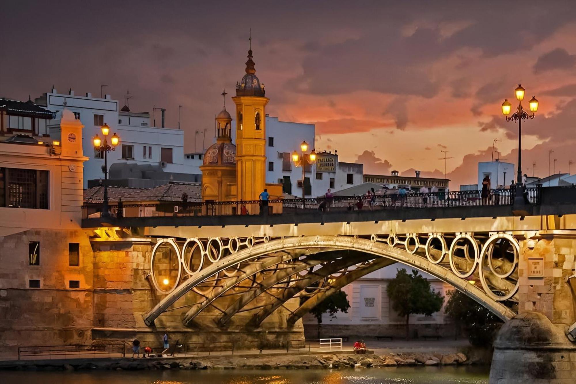 Sevilla Esencial Екстериор снимка